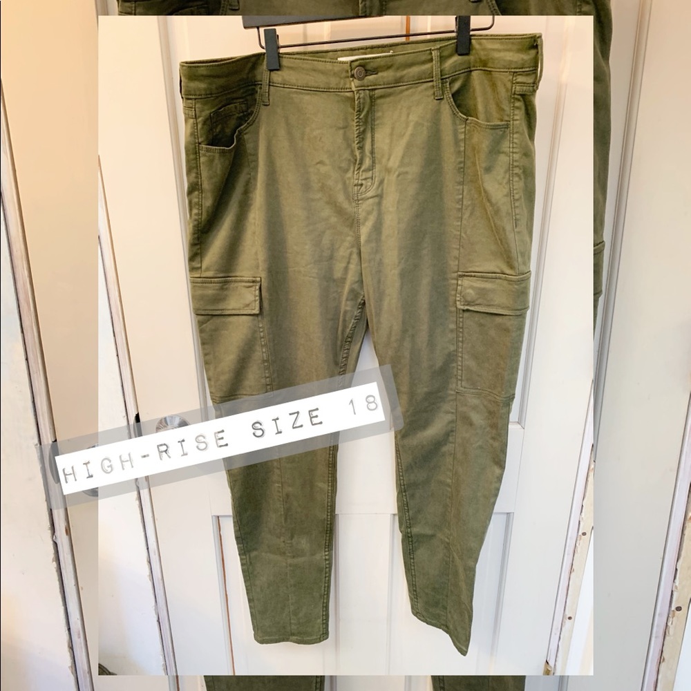 Never Worn! High-waisted Utility Skinnies🌿